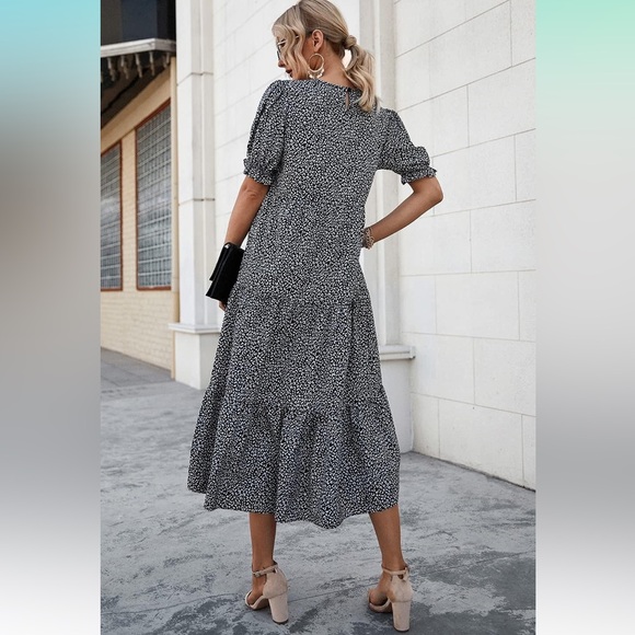 Women’s Tiered Maxi Dress - Picture 8 of 9